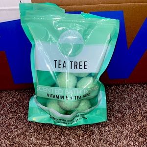3/$10 Individually wrapped Tea Tree bath bombs x6